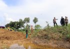 Mitigasi,-Kapolres-Sumenep-Cek-Lokasi-Tanggul-Jebol-di-Desa-Patean