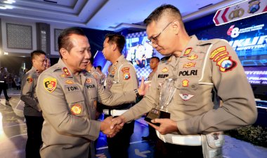 Satlantas-Polres-Tanjung-Perak-Raih-Juara-I-Lomba-Olah-TKP-Tingkat-Polda-Jatim