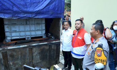 Polda-Jatim-Berhasil-Amankan-Pelaku-Penyalahgunaan-BBM-Bersubsidi-Jenis-Solar