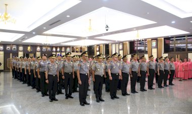 Penghujung-Tahun,-Polri-Naikkan-Pangkat-22-Pati-dan-211-Kombes