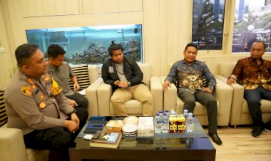 Perkuat-Sinergitas-Wujudkan-Pemilu-Damai,-Bawaslu-Kota-Surabaya-Kunjungi-Polres-Pelabuhan-Tanjungperak