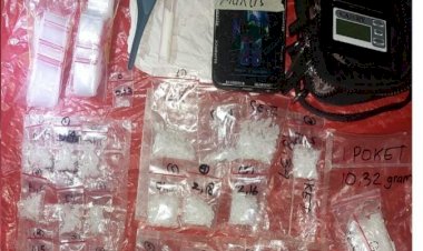 Ditresnarkoba-Polda-Jatim-Amankan-1-Terduga-Pengedar-dan-5-Terduga-Pemakai-Narkoba-dari-Sampang