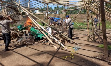 Personel-Gabungan-Polres-Malang-dan-TNI-Bongkar-Lokasi-Judi-Sabung-Ayam-di-Kepanjen