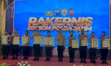 Bagian-SDM-Polresta-Sidoarjo-Raih-Terbaik-Laporan-Siap-Semeru