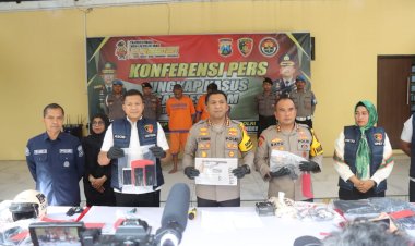 Polresta-Sidoarjo-Amankan-2-Pria-yang-Pamer-Senpi-Rakitan-di-Medsos