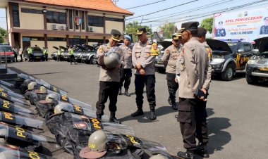 Pastikan-Kesiapan-Pengamanan-Pilkada-2024,-Polda-Jatim-Cek-Kendaraan-dan-Almatsus-di-Polres-Bojonegoro