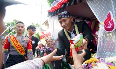 Polres-Ponorogo-Terjunkan-430-Personel-Amankan-Kirab-Pusaka-Grebeg-Suro-2025