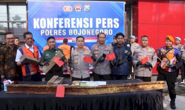 Polres-Bojonegoro-Amankan-Komplotan-Pencuri-Rel-Kereta-Api,-PT-KAI-Beri-Apresiasi