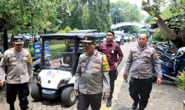 Tinjau-Kawasan-Wisata-Ragunan,-Polri-Pastikan-Keselamatan-dan-Kenyaman-Masyarakat-Saat-Libur-Lebaran