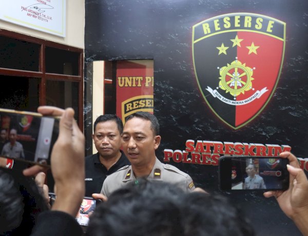 Polres Lumajang Amankan Tersangka Penadah Sapi Curian dan Senpi Rakitan